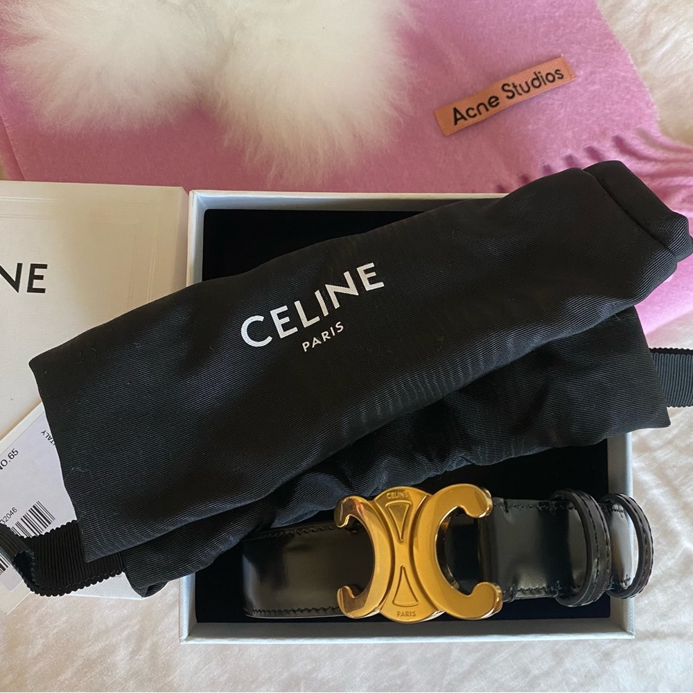 Celine
Medium Triomphe Belt in Taurillon Leather black and gold